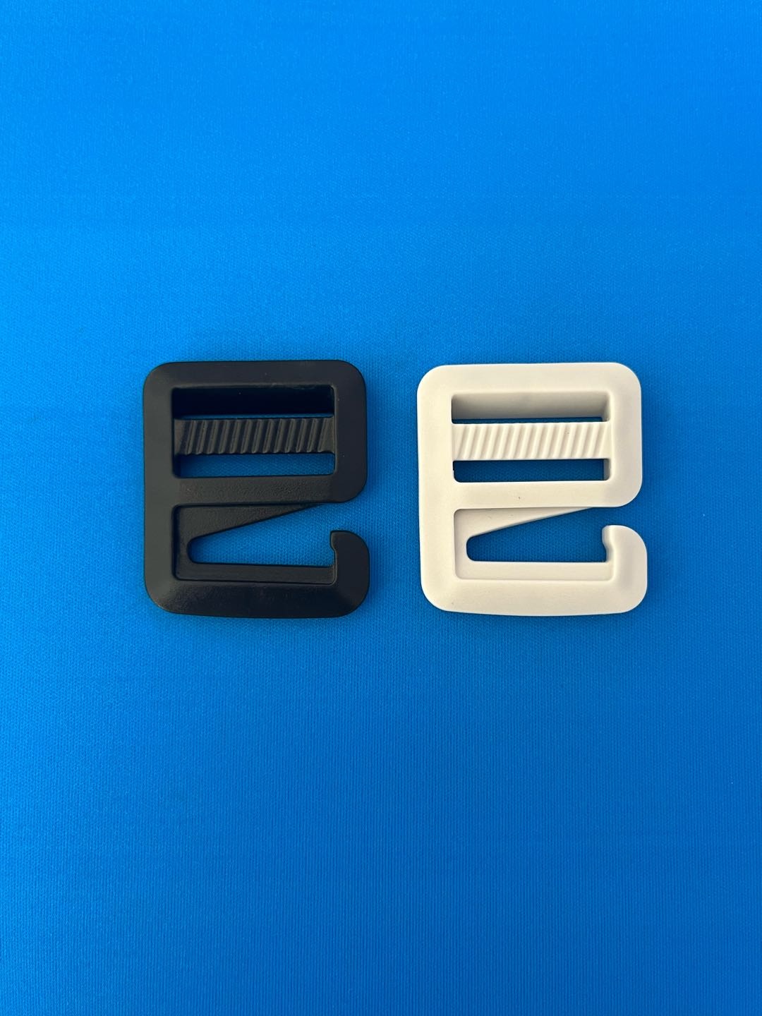 广斌扣具&三联勾