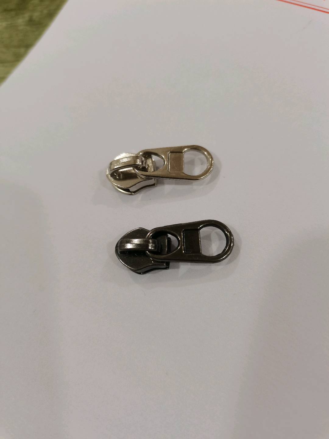 广州顺兴拉头拉链厂(白沟店)&短牌