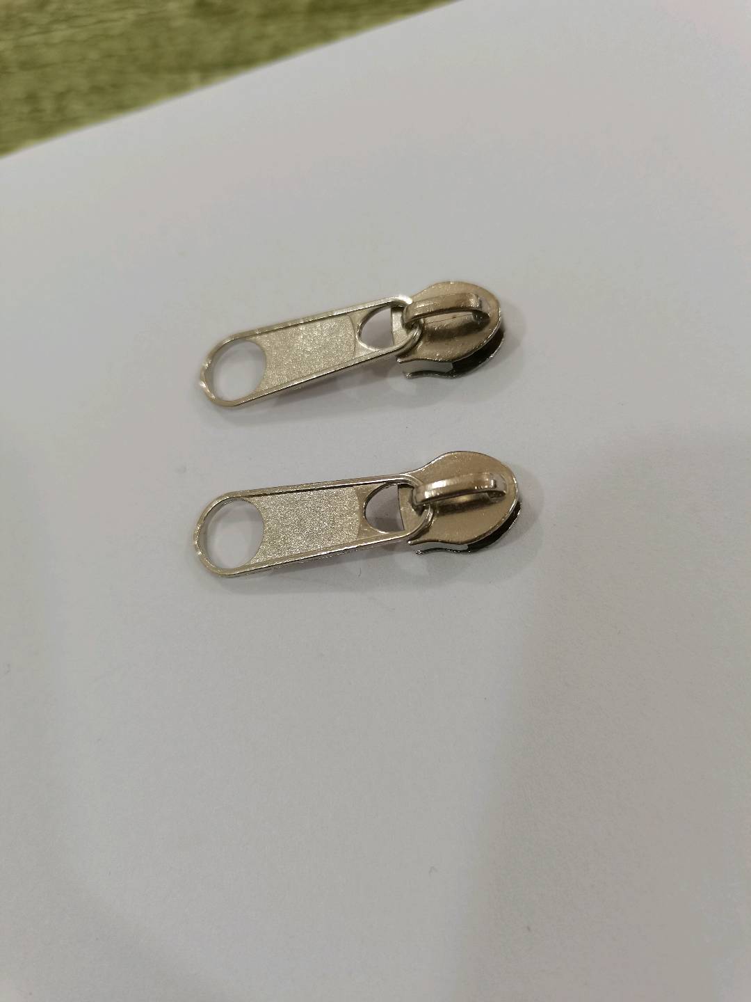 广州顺兴拉头拉链厂(白沟店)&5#长牌