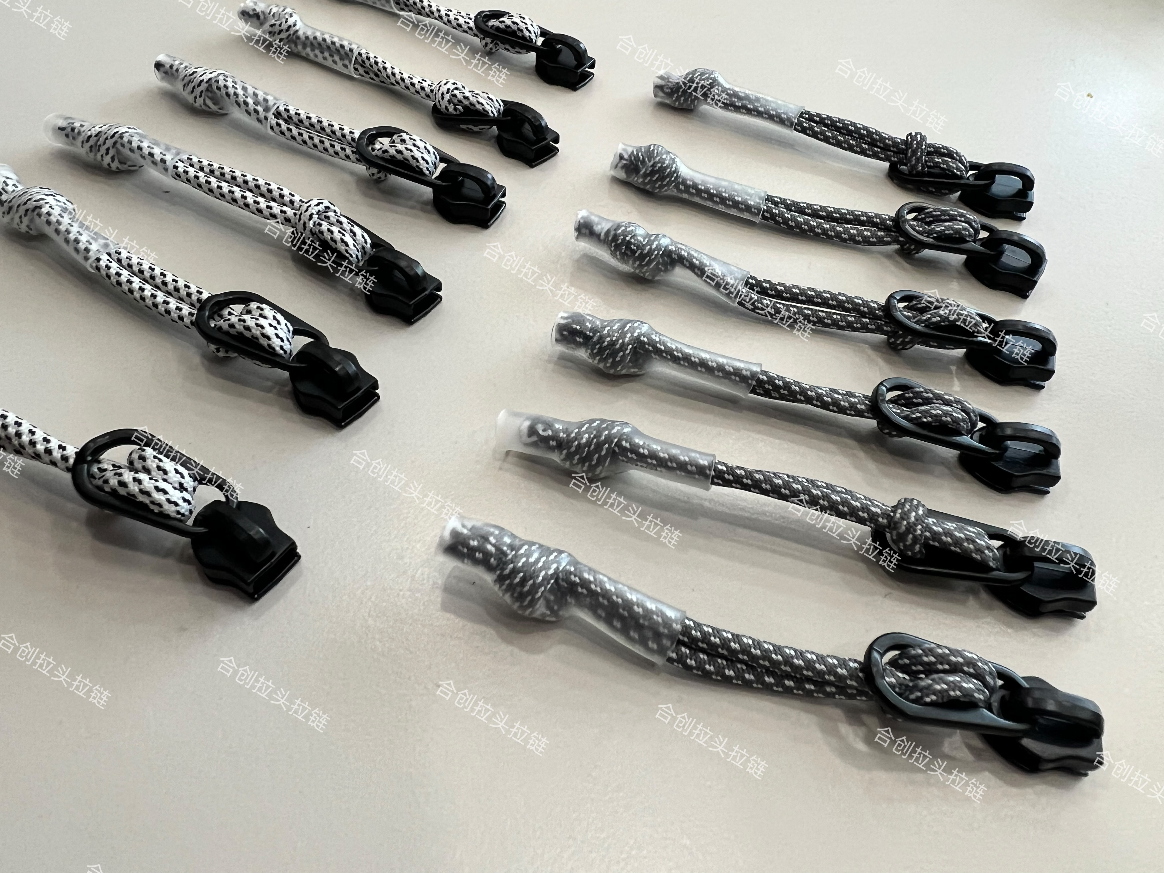 合创拉头拉链&025