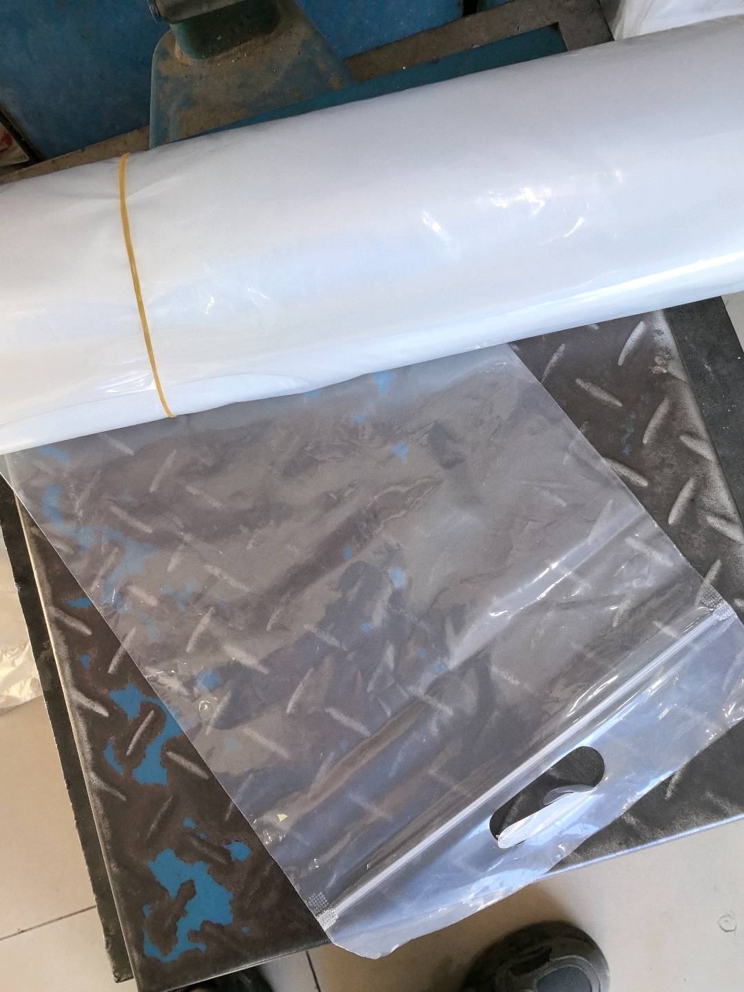 王伟塑料袋辅料店&高压自封袋